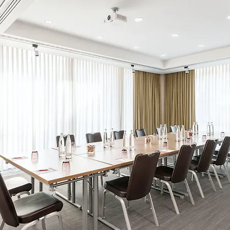 ホテル Nh コレクション ミッテ フリードリッヒシュトラーセ