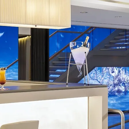 柏林米特弗里德里希nh精选酒店 4* 柏林