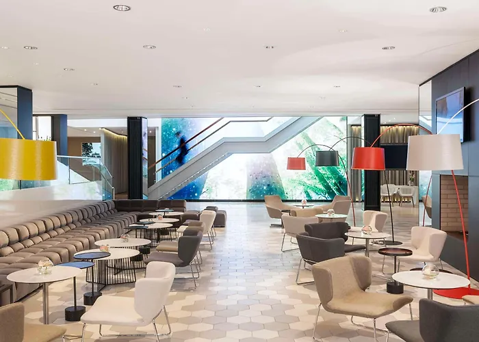 柏林米特弗里德里希nh精选酒店