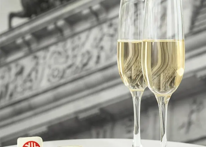 柏林米特弗里德里希nh精选酒店