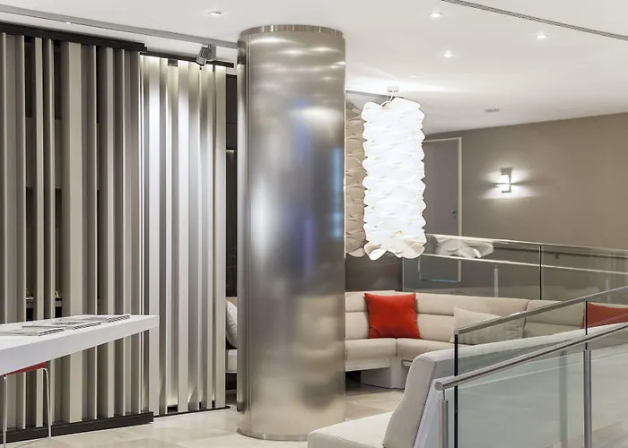 柏林米特弗里德里希nh精选酒店